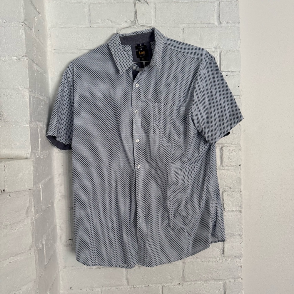 Lee Men’s Short Sleeve Button-Up Shirt - XXL $15